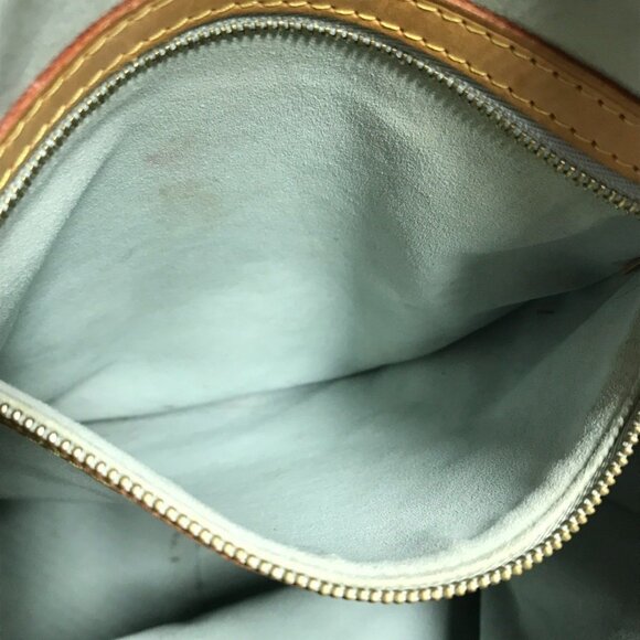 LOUIS VUITTON Pink Monogram Shoulder Bag - Picture 12 of 16